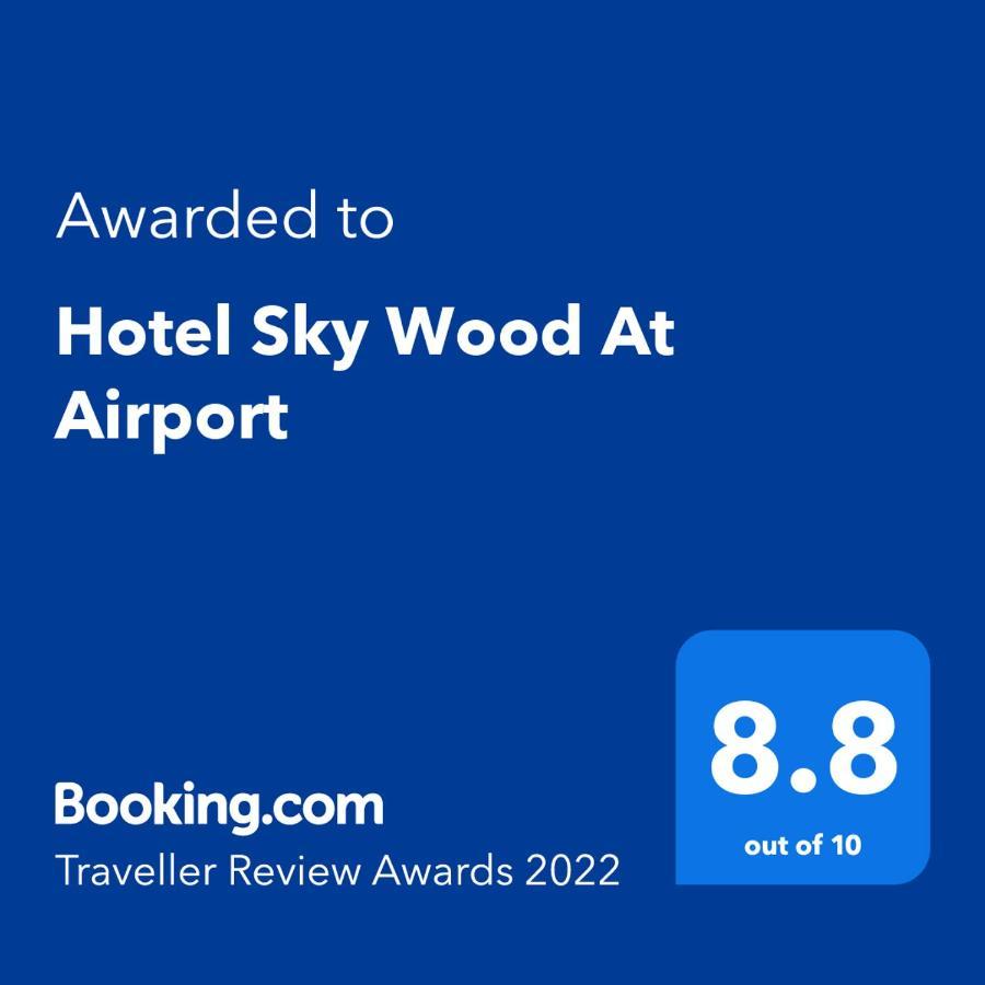 Hotel Sky Wood At Airport New Delhi Exterior photo